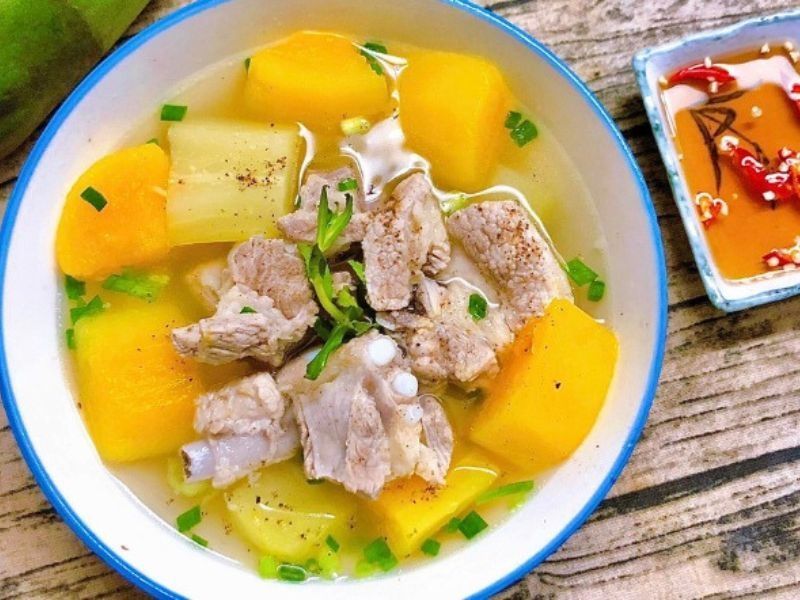 Canh Bí Đỏ Nấu Xương Ngon Dễ Nấu Tại Nhà